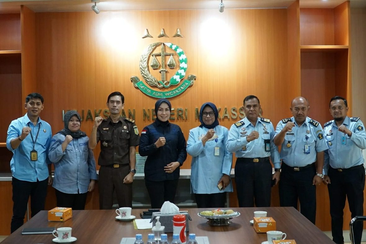 Kunjungi Kajari Makassar, Kadiv Administrasi bersama Kadiv Pemasyarakatan Bahas Aset Negara yang Bersengketa Hukum