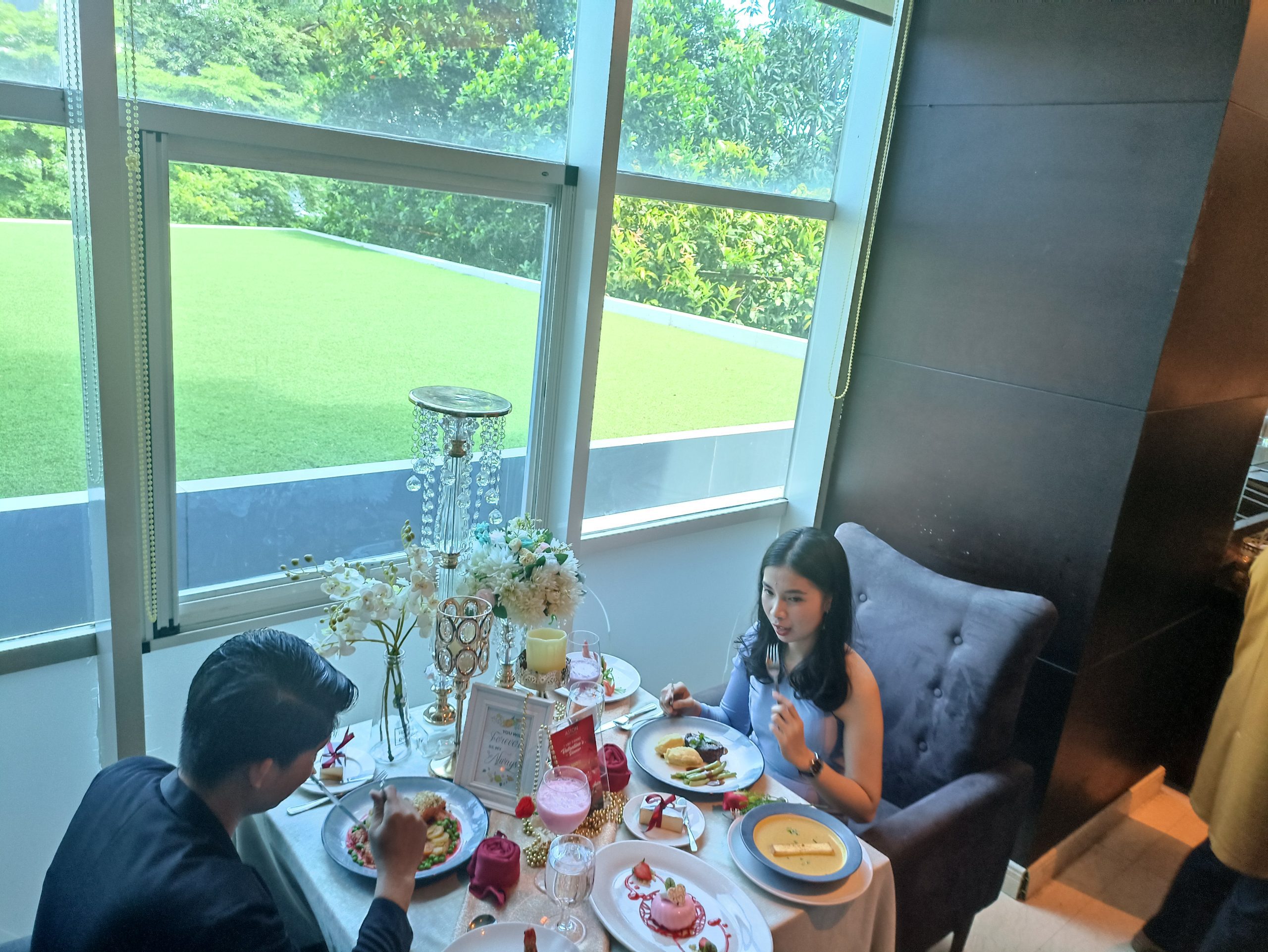 Menu Ala Western Akan Jadi Menu Spesial Makan Malam Romantis Di Aston Hotel Makassar