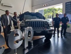 Jeep Wrangler Rubicon Sky One Touch Siap Mengaspal di Makassar