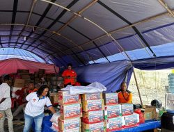 Asmo Sulsel Serahkan Bantuan Untuk Korban Kebakaran di Ambon