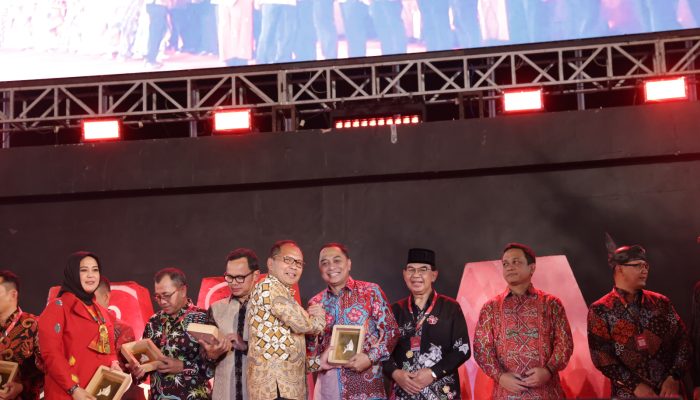 Bima Arya Puji Totalitas Walikota dan Wawali Makassar pada Kegiatan APEKSI 2023