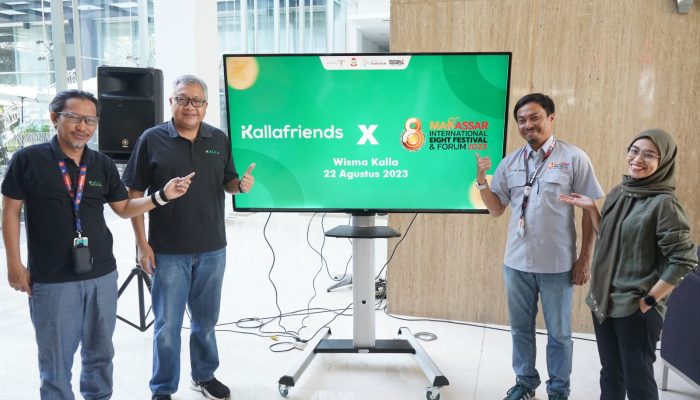 Download Aplikasi Kallafriends Beli Tiket F8 Berhadiah Motor Listrik