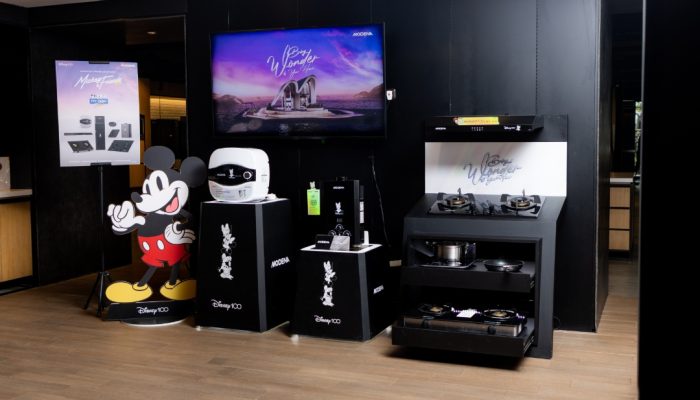 Rayakan Hut Disney ke-100 Tahun, Modena Hadirkan Koleksi Ekslusif Mickey & Friends