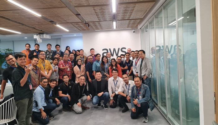 IOH Berkolaborasi dengan XL dan AWS Memperkenalkan SinergiAPI Portal di Indonesia