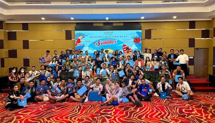 Hotel Aston Makassar Memotivasi Seluruh Karyawan Melalui Kick Off Meeting Awal Tahun