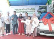 Menang Pegadaian POIN, Nasabah Pegadaian Kanwil Makassar Terima Hadiah 1 Unit Mobil