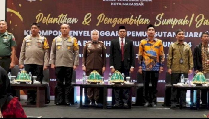 Jaga Sinergitas Demi Kelancaran Pemilu 2024, Ketua DPRD Makassar Hadiri Pelantikan Anggota KPPS