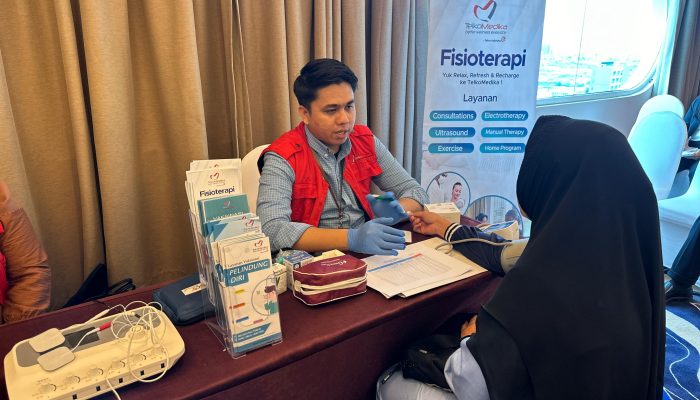 Donor Darah & Pemeriksaan Kesehatan Gratis dalam Menyambut HUT ASTON Makassar yang ke-12 Tahun