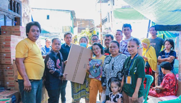 BPD PHRI Sulawesi Selatan Beri Bantuan Korban Kebakaran Jalan Laiya 